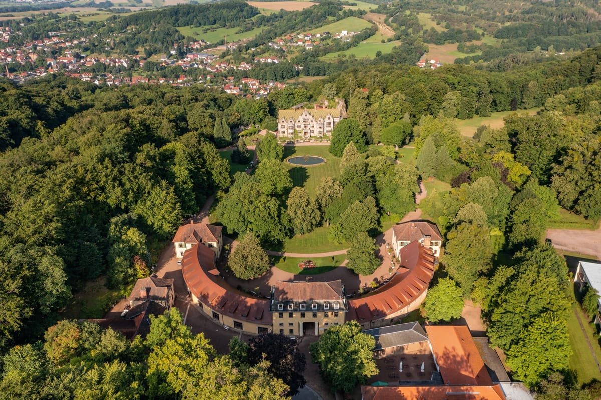 Bad Liebenstein – Luftaufnahme Schloss Altenstein