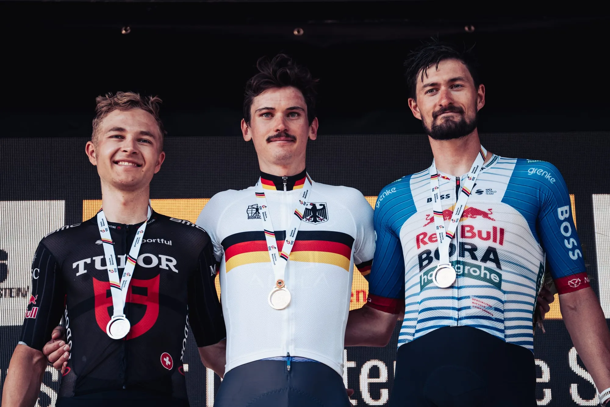Podium der Elite-Männer mit Meister Felix Engelhardt, Lennart Jasch und Nico Denz