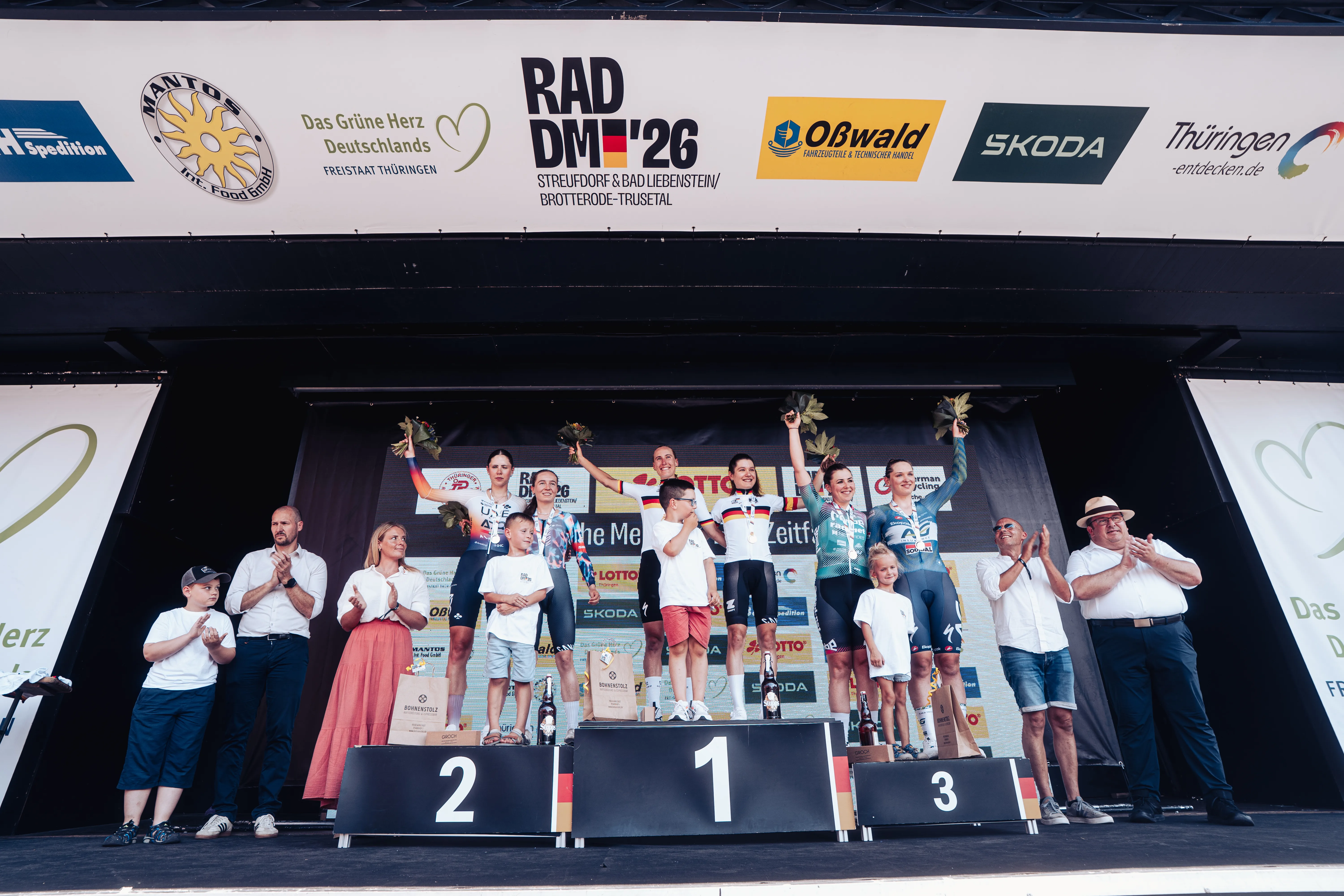 Podium der Frauen im Einzelzeitfahren mit Meisterin Franziska Koch